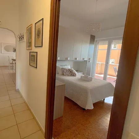 Mira Il Mare Seaview - Sunset Lovers' Spot - 50m From The Lavinio Mare *